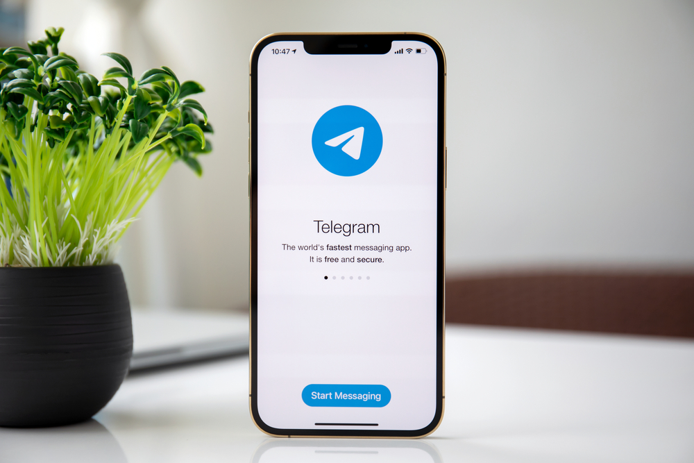Cum Să Îți Faci o Strategie Social Media pe Grupuri Telegram în 2026