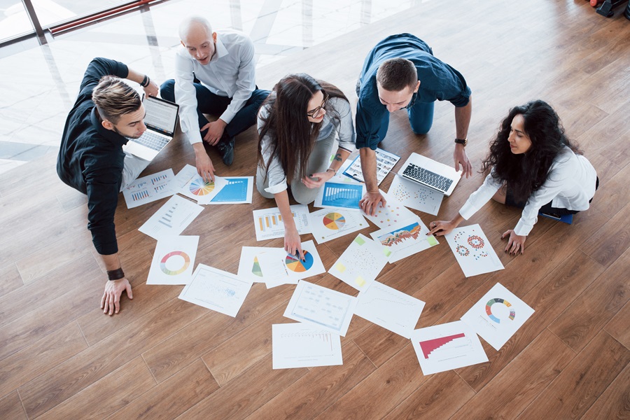 Tendințe în marketing pentru 2025: Ce te-ar putea ajuta să generezi lead-uri pentru afacerea ta?